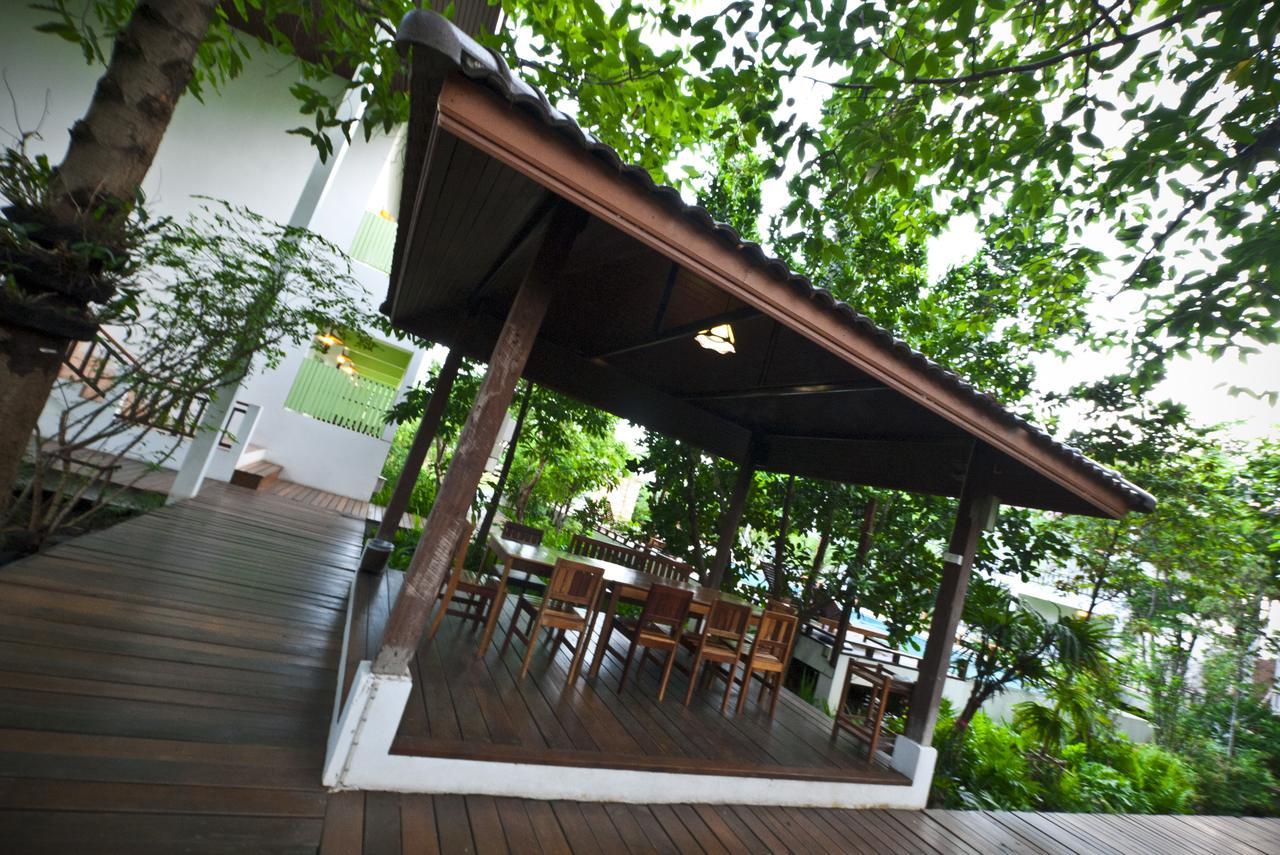 Tree House Hotel Sisaket Extérieur photo