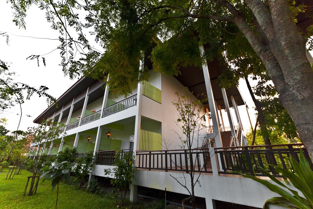 Tree House Hotel Sisaket Extérieur photo